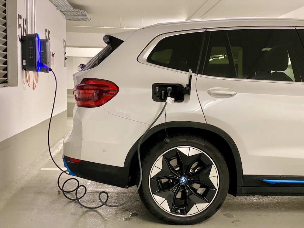 Borne de recharge pour véhicule électrique